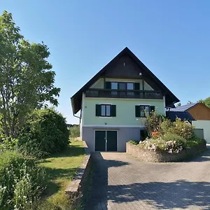 Ferienhaus Einfamilienhaus Am Land Ortsteil Mellach Naehe Graz, Mellach (Graz-Umgebung)