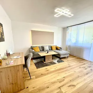Apartment Wohlfuehloase Mit Parkplatz, Graz